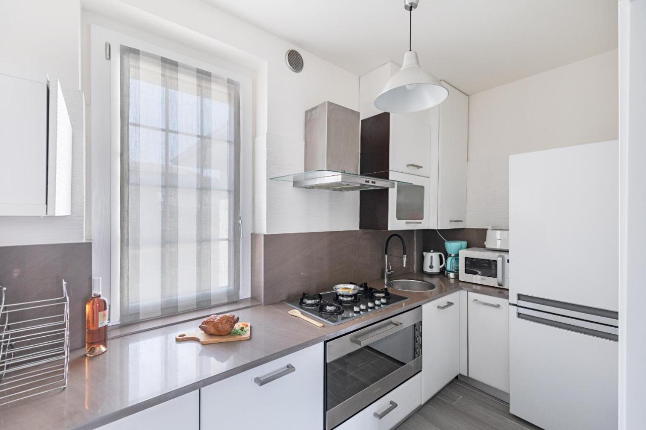 Appartamento Mazzini P1-25 By Wonderful Italy Сирмионе Екстериор снимка